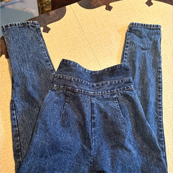 Stylish High Rise Blue Jeans - Picture 3 of 10